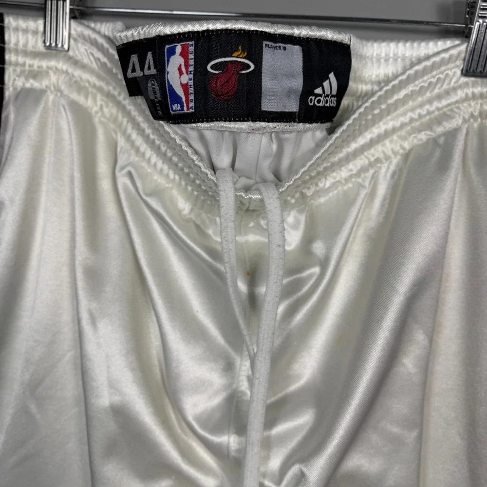 Adidas Miami Heat Basketball Shorts Mens Size 44 White Red Yellow Sportswear